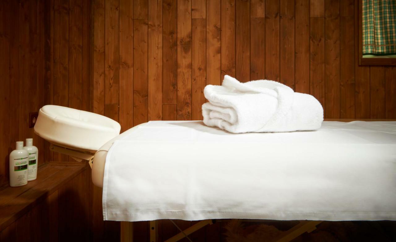 Wellness Hotel Florian Ceske Zleby Stozec Bagian luar foto